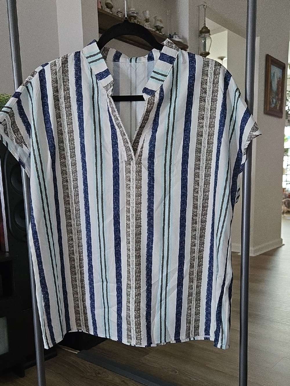 SHEIN Short-Sleeve V-Neck Blouse with Vertical Stripes